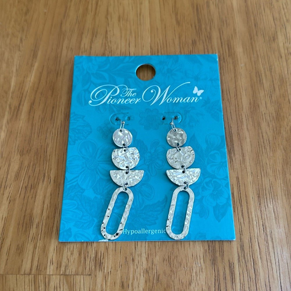✋New The Pioneer Woman Earrings Silver Hypoallergenic